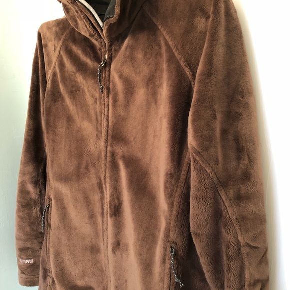 Mountain Hardwear Jacket - Picture 2 of 8